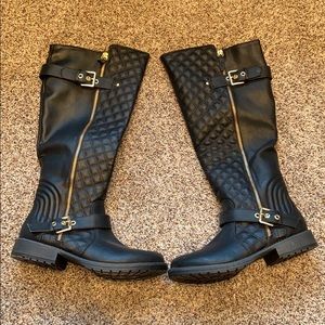 Black Tall Boots
